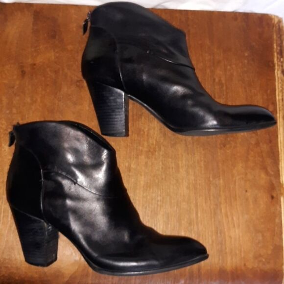 b. Makowsky BFQuill Leather Cowgirl‎ Ankle Boots 9 - Picture 2 of 8